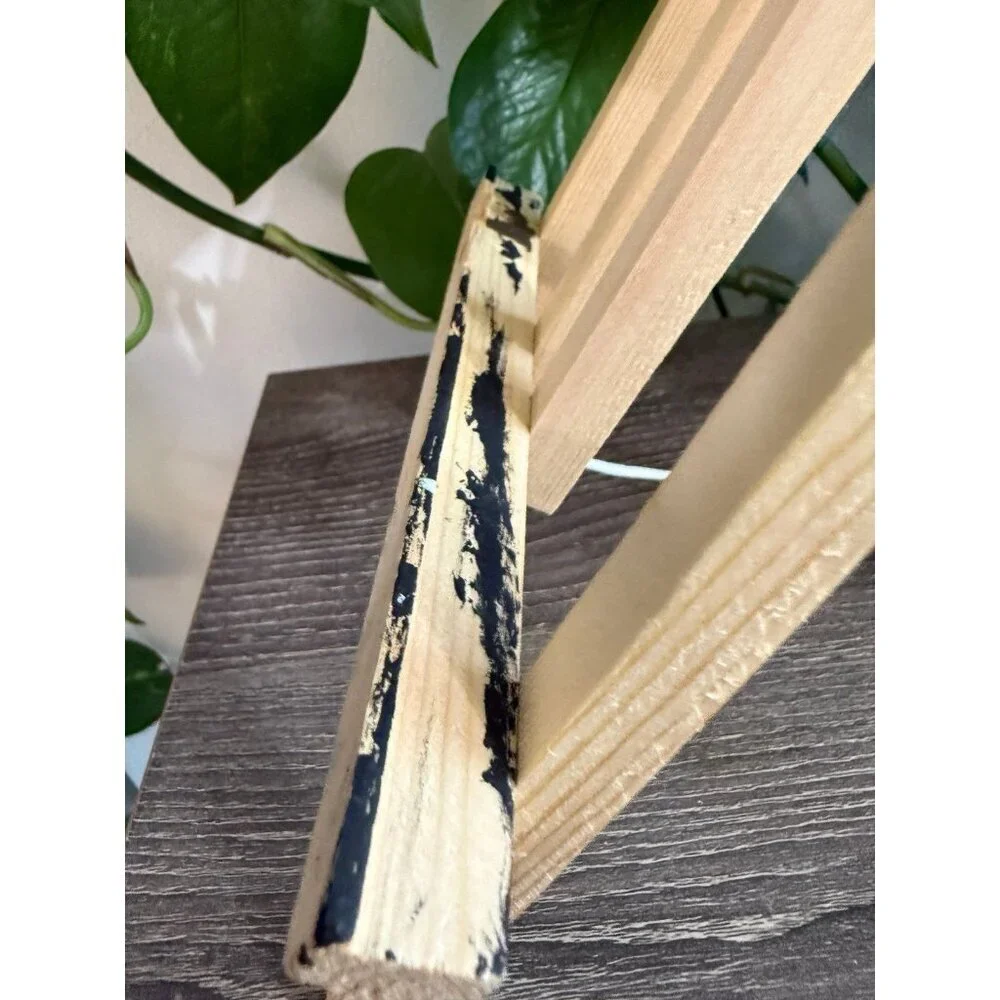 (4) wooden small table top easels